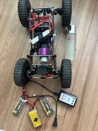 ラジコン 4WD ロッククローラー ラジコン プロポ・バッテリー4個・充電 