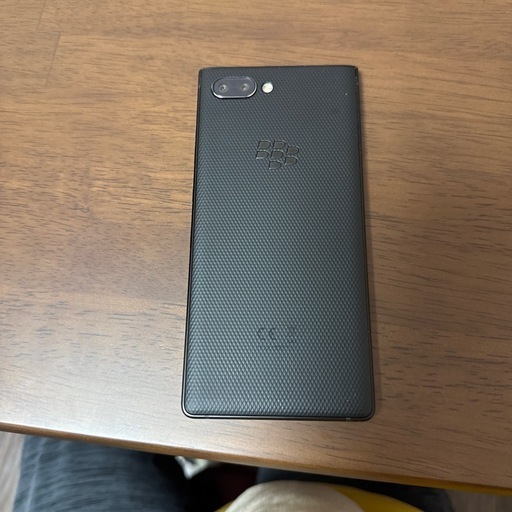 初期化済・美品】BlackBerry KEY2 国内版SIMフリー 物理キーボード搭載