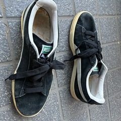 adidas スニーカー　2種の画像