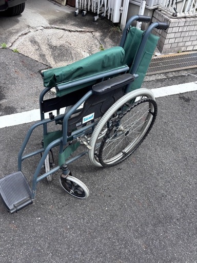 折りたたみ車椅子、自走式 (みゅん) 新瀬戸のその他の中古あげます