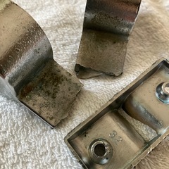 壊れた手すりの留め具　DIY部品　リメイク・ハンドメイド素材など…の画像
