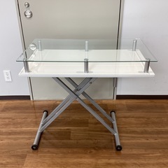 ガラス天板昇降式テーブル【町田市再生家具】　260549の画像