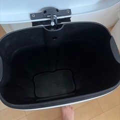 ニトリのゴミ箱の画像