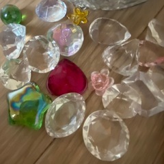 ビーズやガラス、キラキラした物まとめて💎の画像