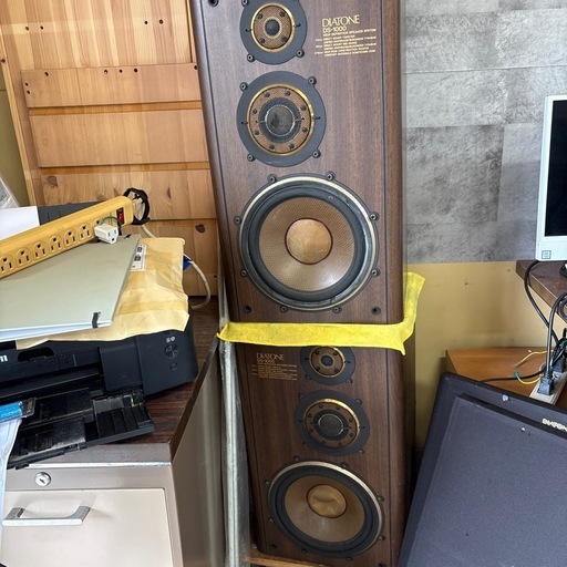 ダイヤトーンのDS-1000です 。音出ますがジャンクです。 (woodyPC