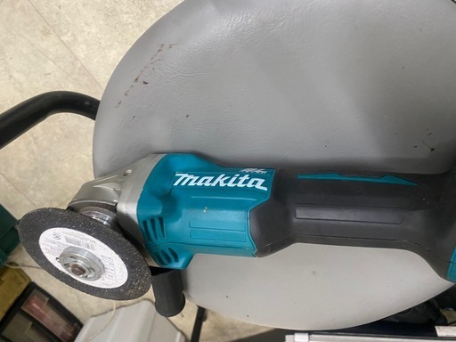 【マキタ 充電式ディスクグラインダー GA404DN 100mm 本体のみ】　リサイクルショップ宮崎屋佐土原店R8.5.22