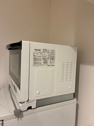 東芝 石窯ドーム オーブンレンジ ER-SD70-W 角皿付き