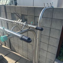 物干し台 ステンレス製　段違い型　コンクリートベースセット ２個の画像