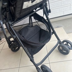 Aprica ベビーカーの画像