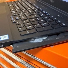 FUJITSU LIFEBOOK WA1/D1◇SSD500GB、メモリ8GB/第7世代Core i7/オフィス、ACアダプター付【直接お取引限定】の画像