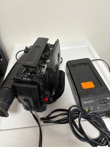 動作品 ソニー 8mmビデオカメラ CCD-TR250 アダプター付