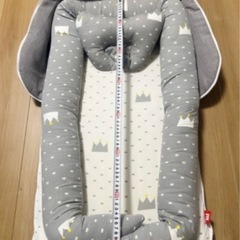 Rozelly ベッドインベッド グレー 王冠柄　ベビーベッド　寝返り防止ベッド　ベッドインベッドの画像