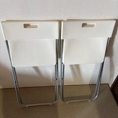 IKEA 木製ダイニングテーブル 椅子4脚セットの画像