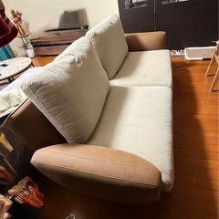 超美品　シックなベージュのソファの画像