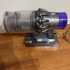 【Dyson】ダイソン　SV12コードレス　掃除機の画像