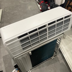 【ジモティー割】RIAIR 2023年製　8〜12畳　ルームエアコン（ID2183）の画像