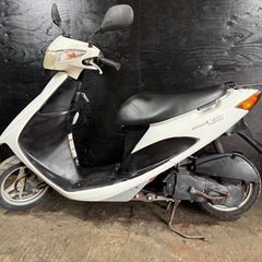★支払総額4.0万円★関東圏内即日配送可能！ 全車走行テスト済み！ スズキ アドレスV50 白 CA42A 人気のV50！ ４ストインジェクション！ 集中キー！ 通勤、通学に♪
の画像