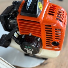 エンジン式　草刈機 美品の画像