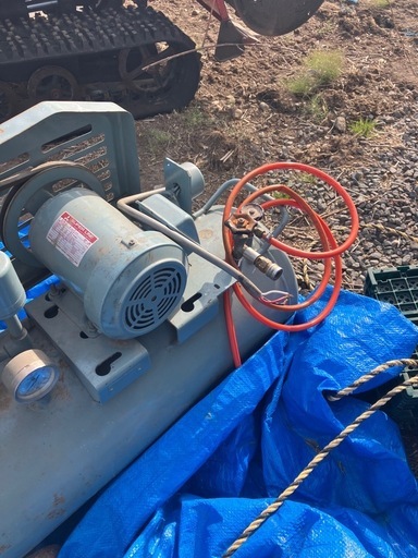 200V コンプレッサー