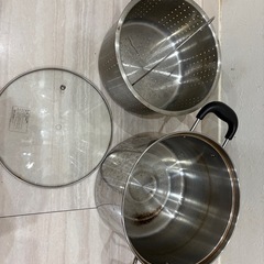鍋　　湯切り用網付きの画像