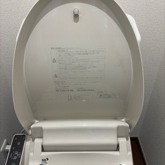 トイレ　便座　ウォシュレット機能付の画像