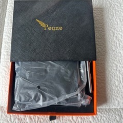 新品未使用❗️財布！二つ折り！の画像