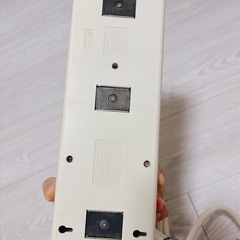 【状態良好】サンワサプライ OAタップ 8個口　2.5m マグネット付の画像