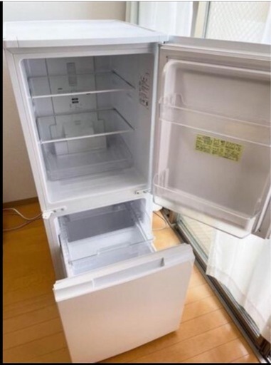 ?✨極上の極み❣️✨?美品??高年式?❄️両側ドア❄️♦️152L♦️?SHARP?⛄️冷蔵庫⛄️♻️中古平均価格の半値❣️♻️   