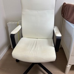 デスクチェアの画像