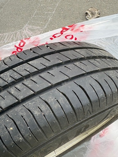 【2025年製・バリ山】195/65R15 トヨタ アイシス純正アルミホイール付き夏タイヤ4本セット（ワンシーズンのみ使用）