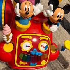 ヨチヨチ歩き始めた赤ちゃんに♡ディズニー歩行器の画像
