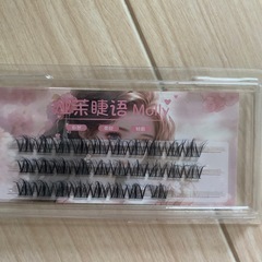 つけまつげ まとめ売りの画像
