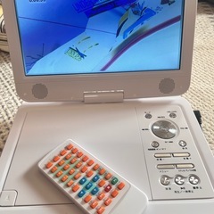ジャンク品　ポータブルDVDプレーヤーの画像