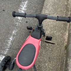 子供三輪車の画像