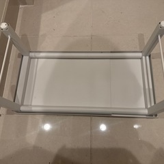 白　シューズラック　伸縮可能の画像