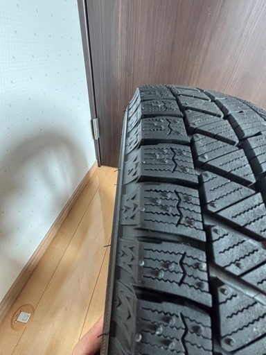 【2025年製・新品同様】ブリヂストン BLIZZAK VRX3 + SCHNEIDER 14インチ