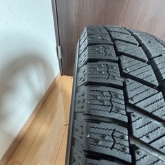 【2025年製・新品同様】ブリヂストン BLIZZAK VRX3 + SCHNEIDER 14インチの画像