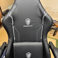 Dowinxゲーミングチェア　リクライニング付きオットマン
の画像