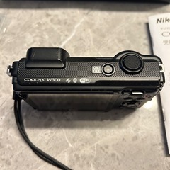 Nikon COOLPIX W300 デジタルカメラ　バッテリー付きの画像