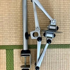 ダブルモニターアーム　デュアルアームモニターの画像