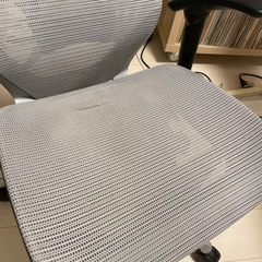 オカムラ　バロンチェアの画像