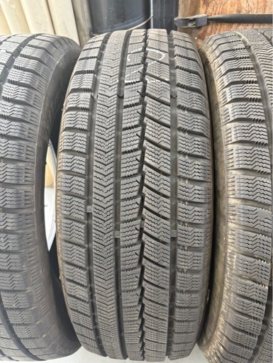 値下げ‼️スタットレス　205/60-16 92H  ハイフライ
