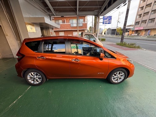 日産 ノート e パワー コミコミ６４万