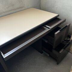 オフィス家具 事務デスク　事務机　ブラウンの画像