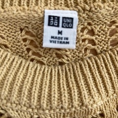 UNIQLO  カットソー　黄色　Mの画像