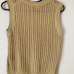 UNIQLO  カットソー　黄色　Mの画像