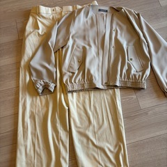 美品　ユナイテッドアローズ　ブルゾン　ユニクロ　タックワイドパンツの画像