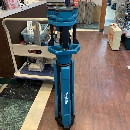 ワークライト　MAKITA　ML814