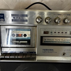 TOSHIBA 8 TRACK TAPE PLAYER/
CASSETTE RECORDER KT-EC8 昭和レトロの画像