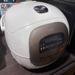 炊飯器の画像